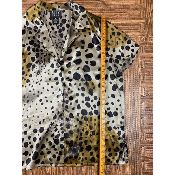 Vintage City Silk Button Down Blouse Cheetah Print Short Sleeve 100% Silk Sz M - Picture 4 of 6
